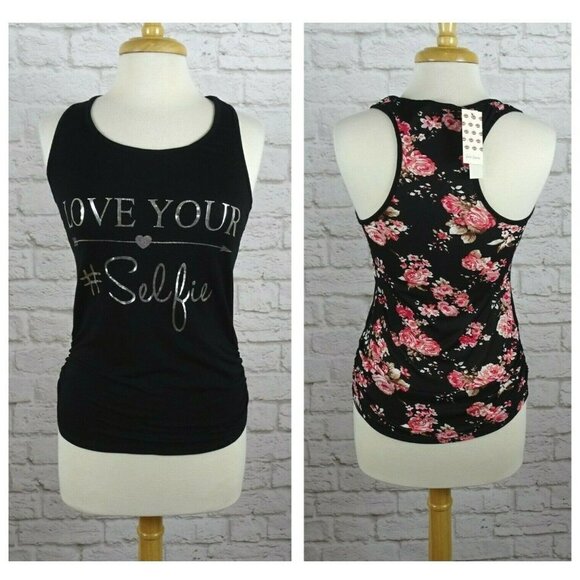 💰3/$25 NWT Free Kisses Tank Top Graphic Floral "Love Your #Selfie"  M - Picture 1 of 12